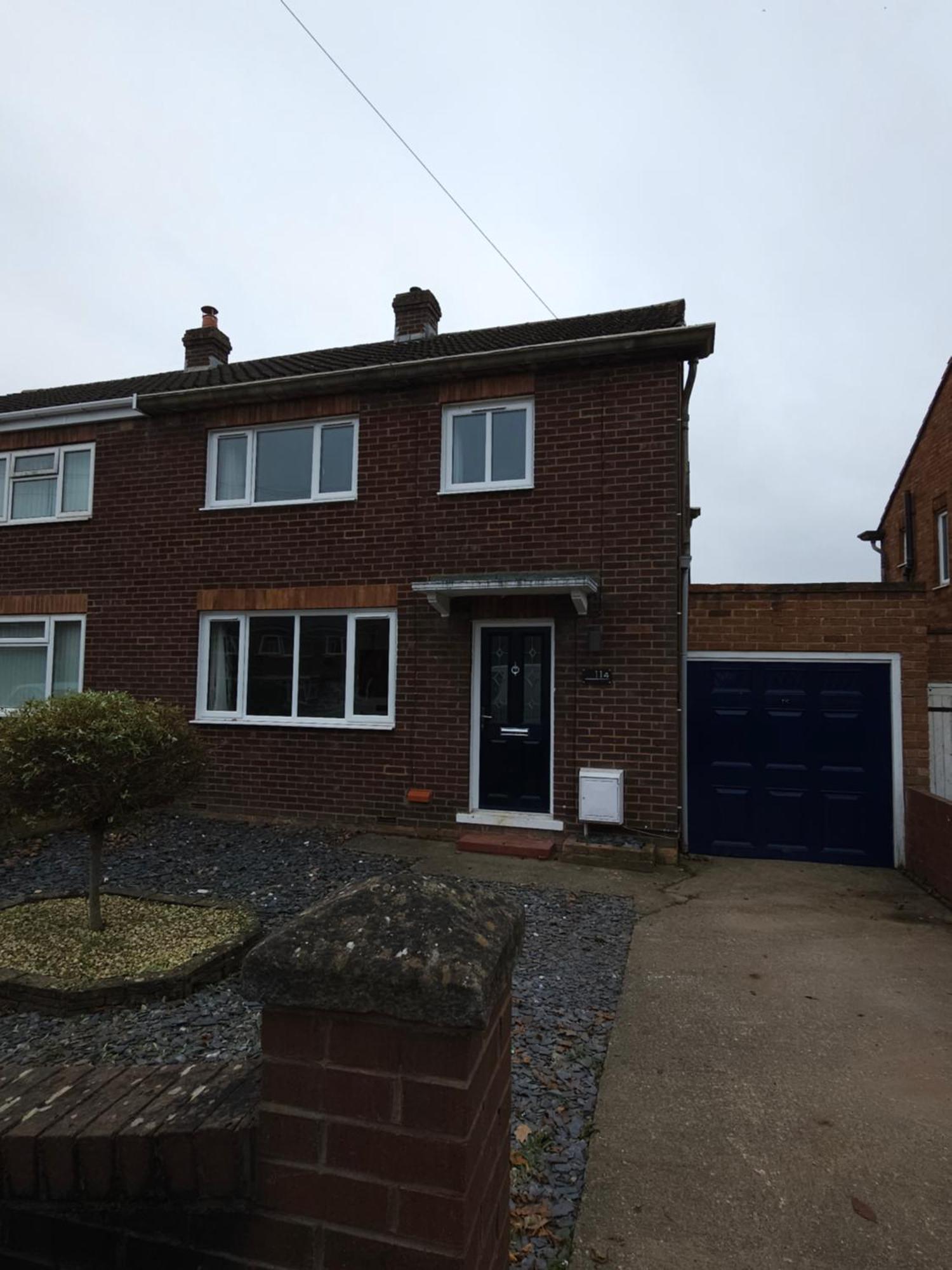 Modern 3 Bedroom Property With Free Driveway Parking By Shire Stays Shrewsbury Luaran gambar